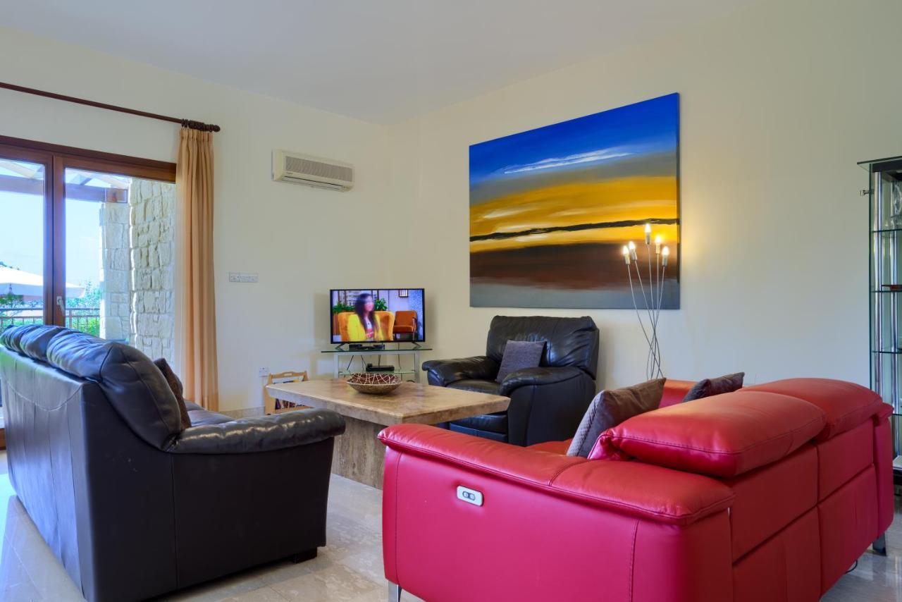 3 Bedroom Villa Madelini With Private Pool, Aphrodite Hills Resort Kouklia Eksteriør bilde