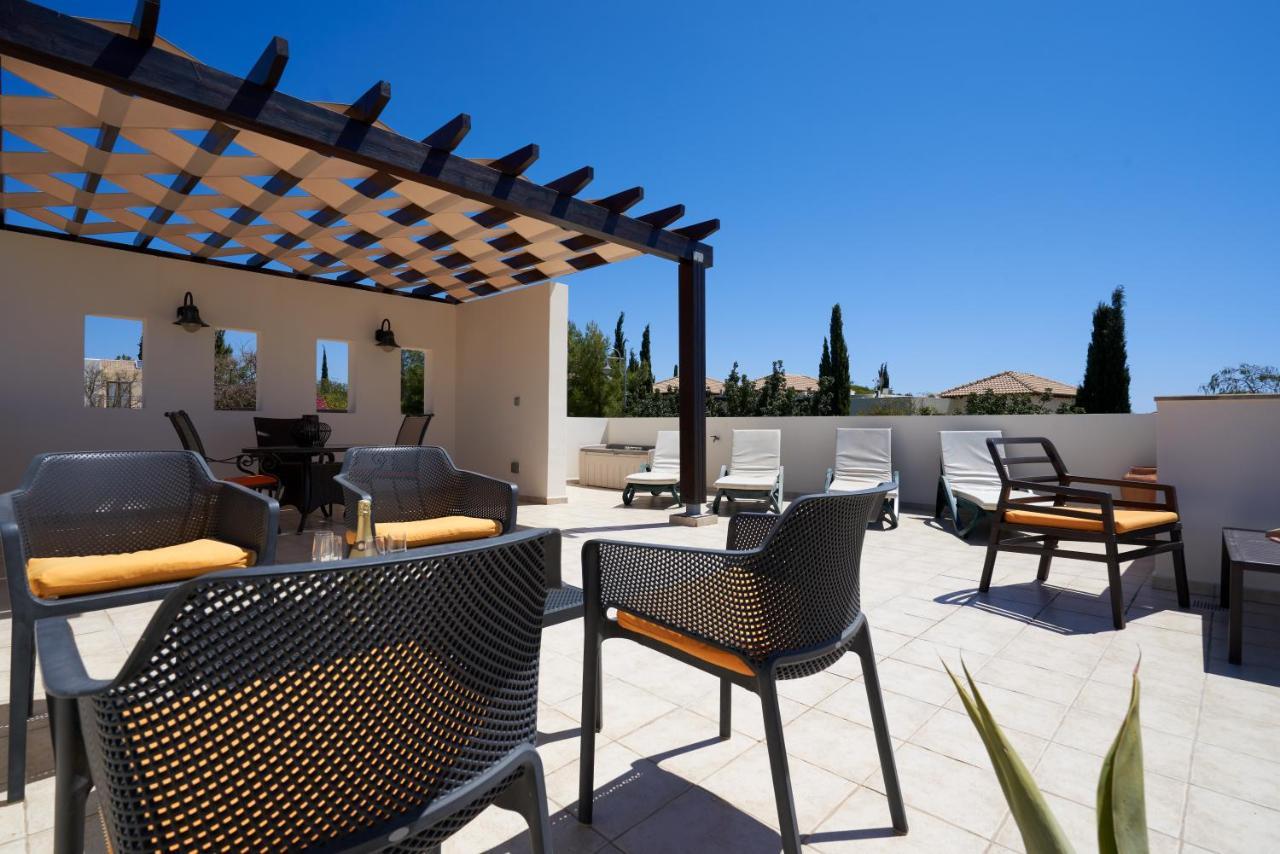 3 Bedroom Villa Madelini With Private Pool, Aphrodite Hills Resort Kouklia Eksteriør bilde