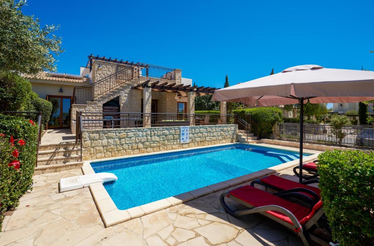 3 Bedroom Villa Madelini With Private Pool, Aphrodite Hills Resort Kouklia Eksteriør bilde