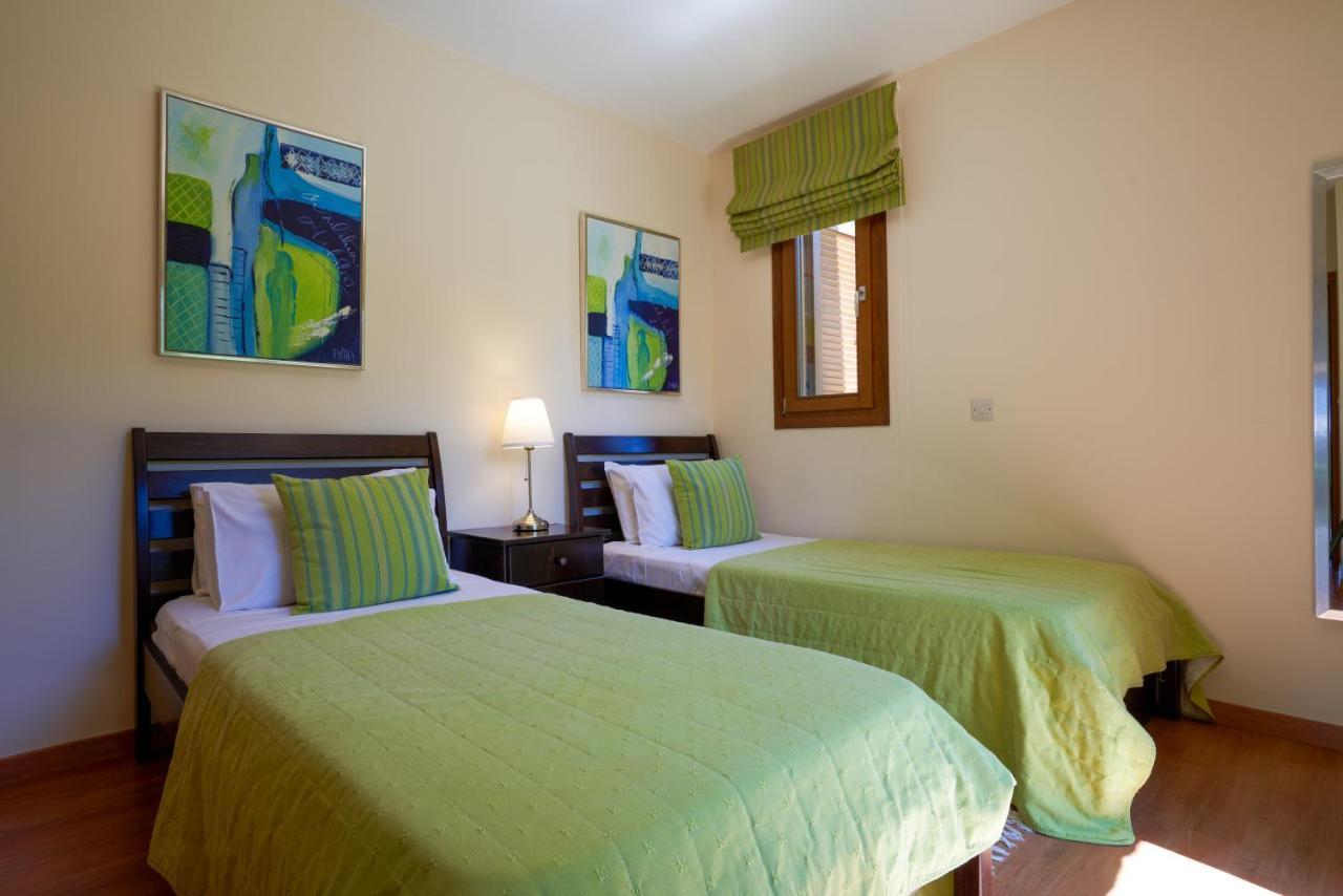 3 Bedroom Villa Madelini With Private Pool, Aphrodite Hills Resort Kouklia Eksteriør bilde