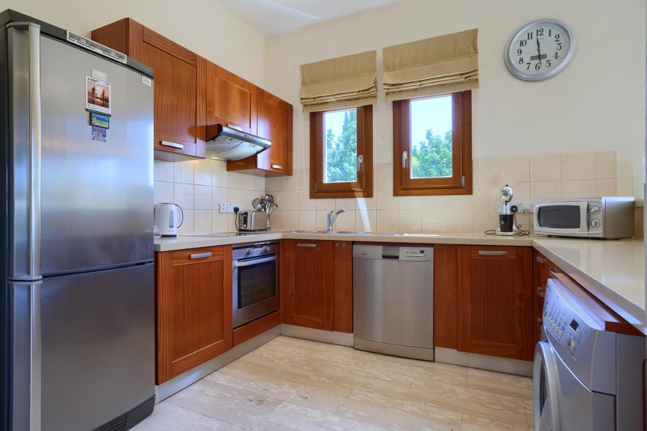 3 Bedroom Villa Madelini With Private Pool, Aphrodite Hills Resort Kouklia Eksteriør bilde