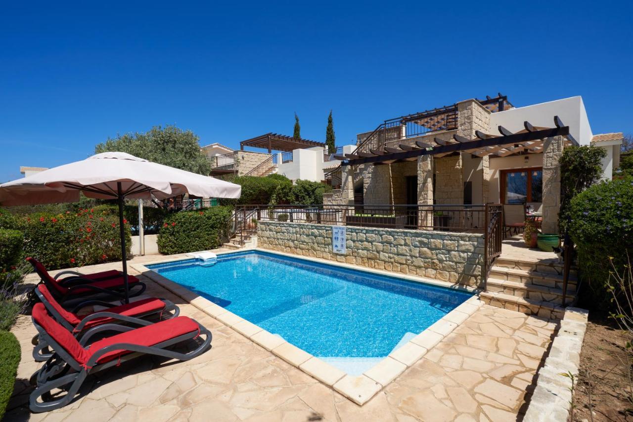 3 Bedroom Villa Madelini With Private Pool, Aphrodite Hills Resort Kouklia Eksteriør bilde