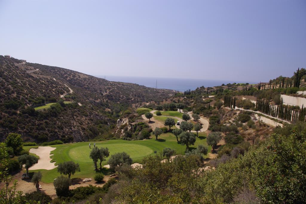 3 Bedroom Villa Madelini With Private Pool, Aphrodite Hills Resort Kouklia Eksteriør bilde
